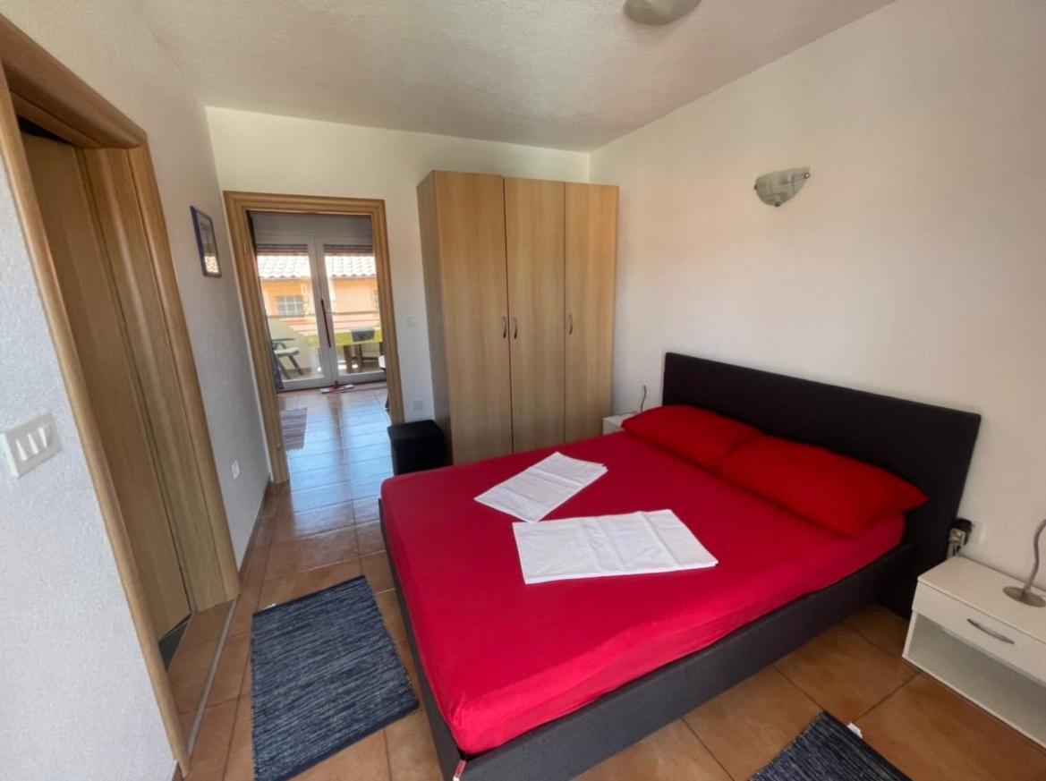 Elia Apartment วีร์ ภายนอก รูปภาพ